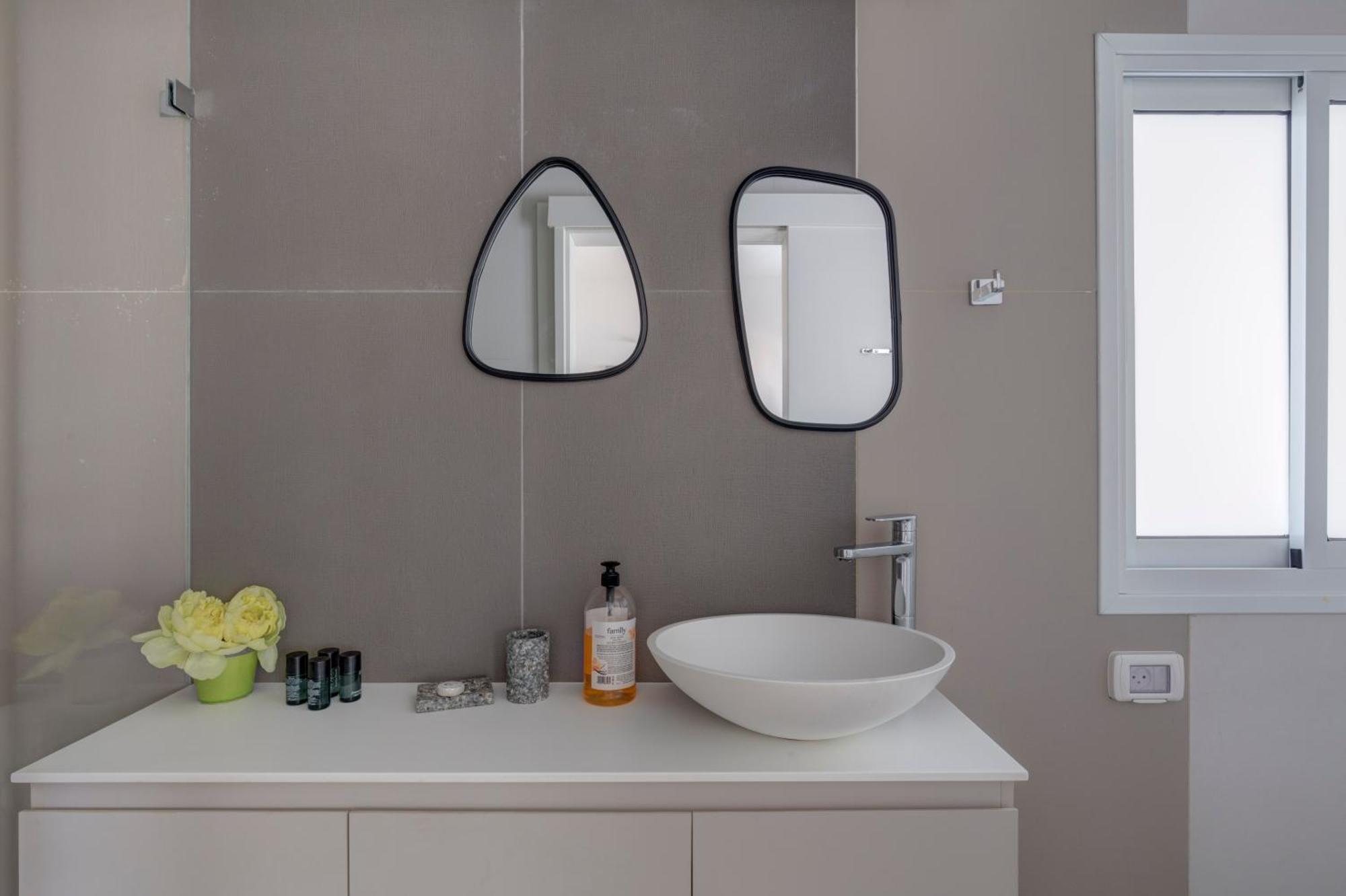 Ella Sr By Tlv2Rent Aparthotel Tel Aviv Exteriör bild